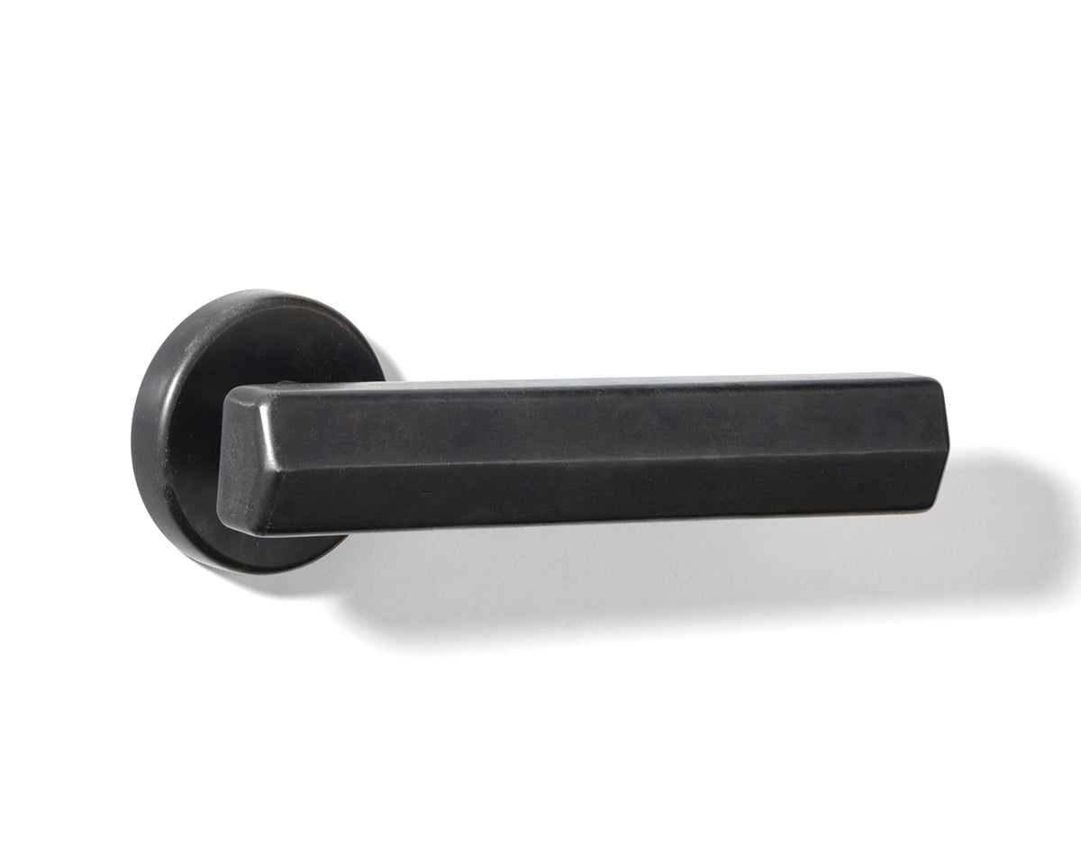 Straight Streaker Bronze Door Lever Set